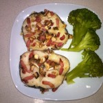 Merluza al horno con setas y bacon