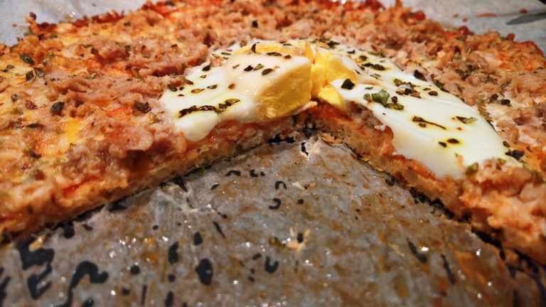 Pizza baja en carbohidratos con coliflor Pizza baja en carbohidratos con coliflor